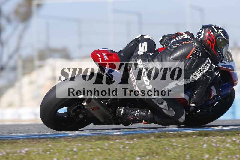 /Archiv-2024/02 29.01.-02.02.2024 Moto Center Thun Jerez/Gruppe rot-red/backside